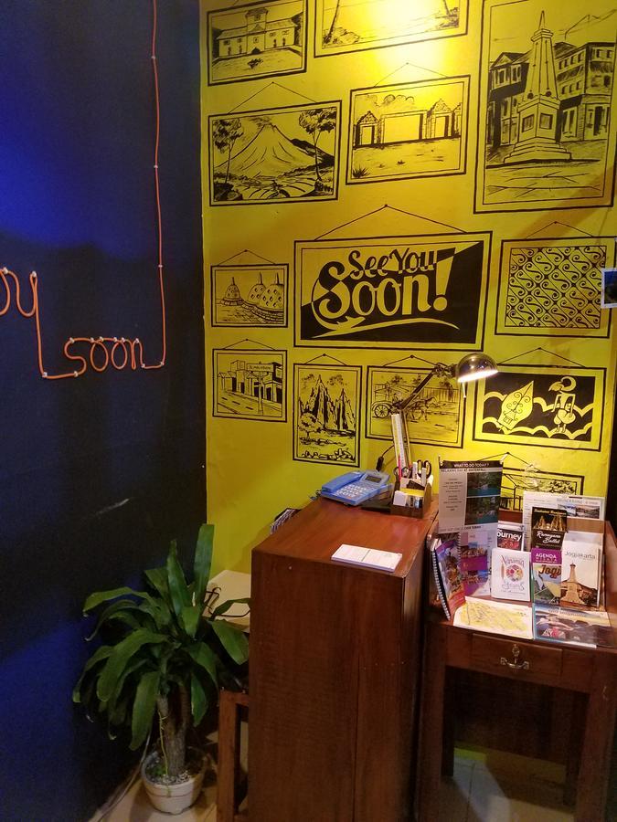 See You Soon Backpacker Hostel Yogyakarta Ngoại thất bức ảnh